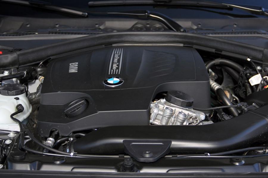  BMW 3-Series GT 2014 года  (фото 32 из 154)